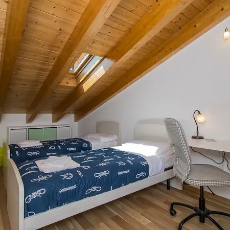 Magnolia Vista * Musso